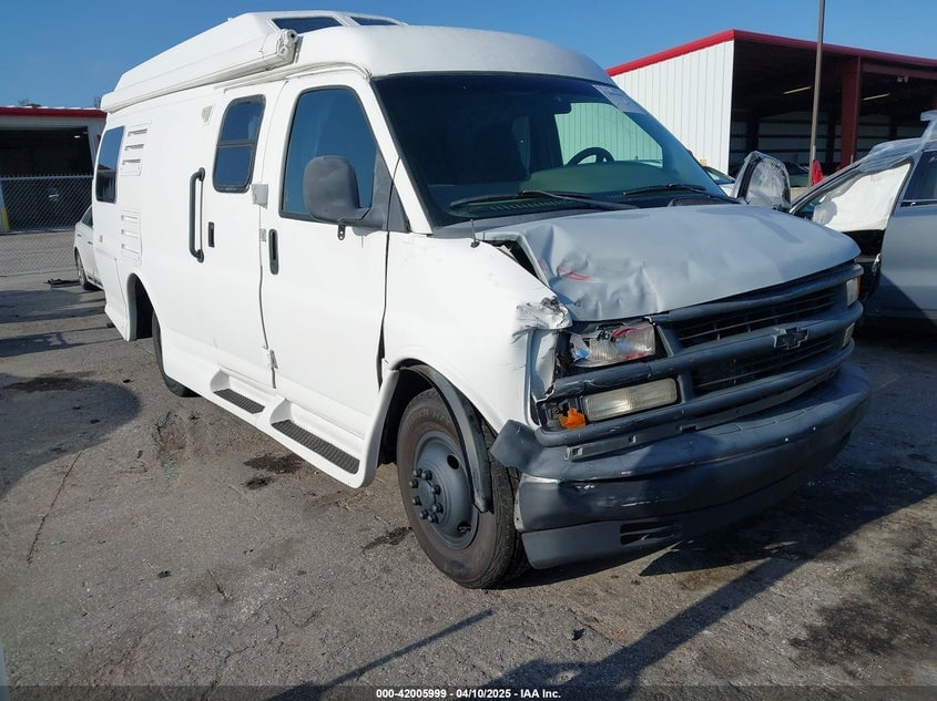 2000 CHEVROLET EXPRESS RV CUTAWAY | 1GBHG31R5Y1208852 | UPCARS