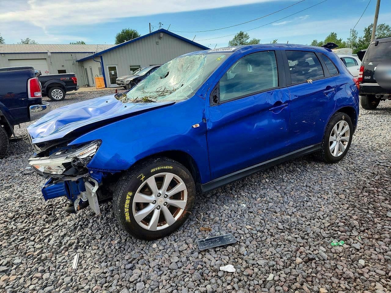 2015 MITSUBISHI OUTLANDER ES | 4A4AP3AU2FE002808 | UPCARS