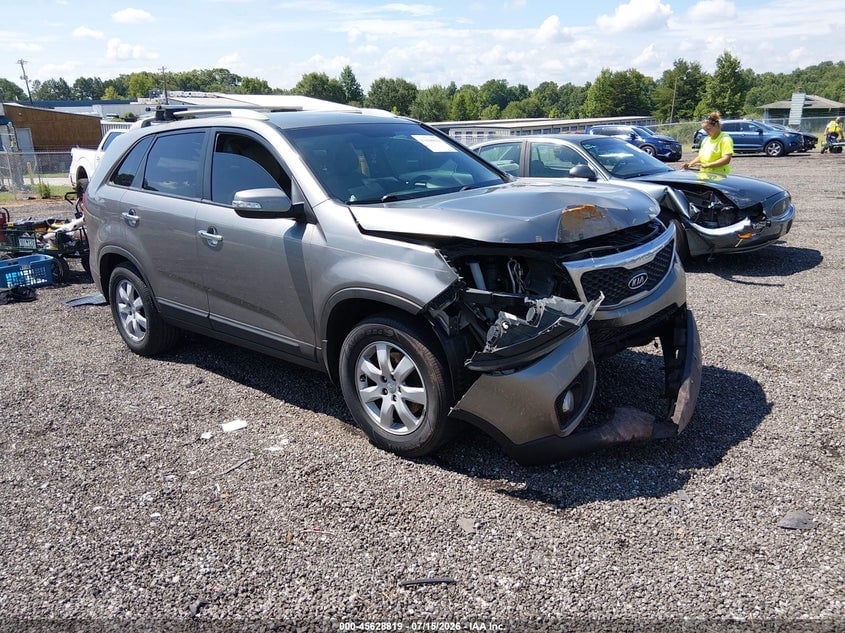2012 KIA SORENTO LX | 5XYKT4A64CG266517 | UPCARS