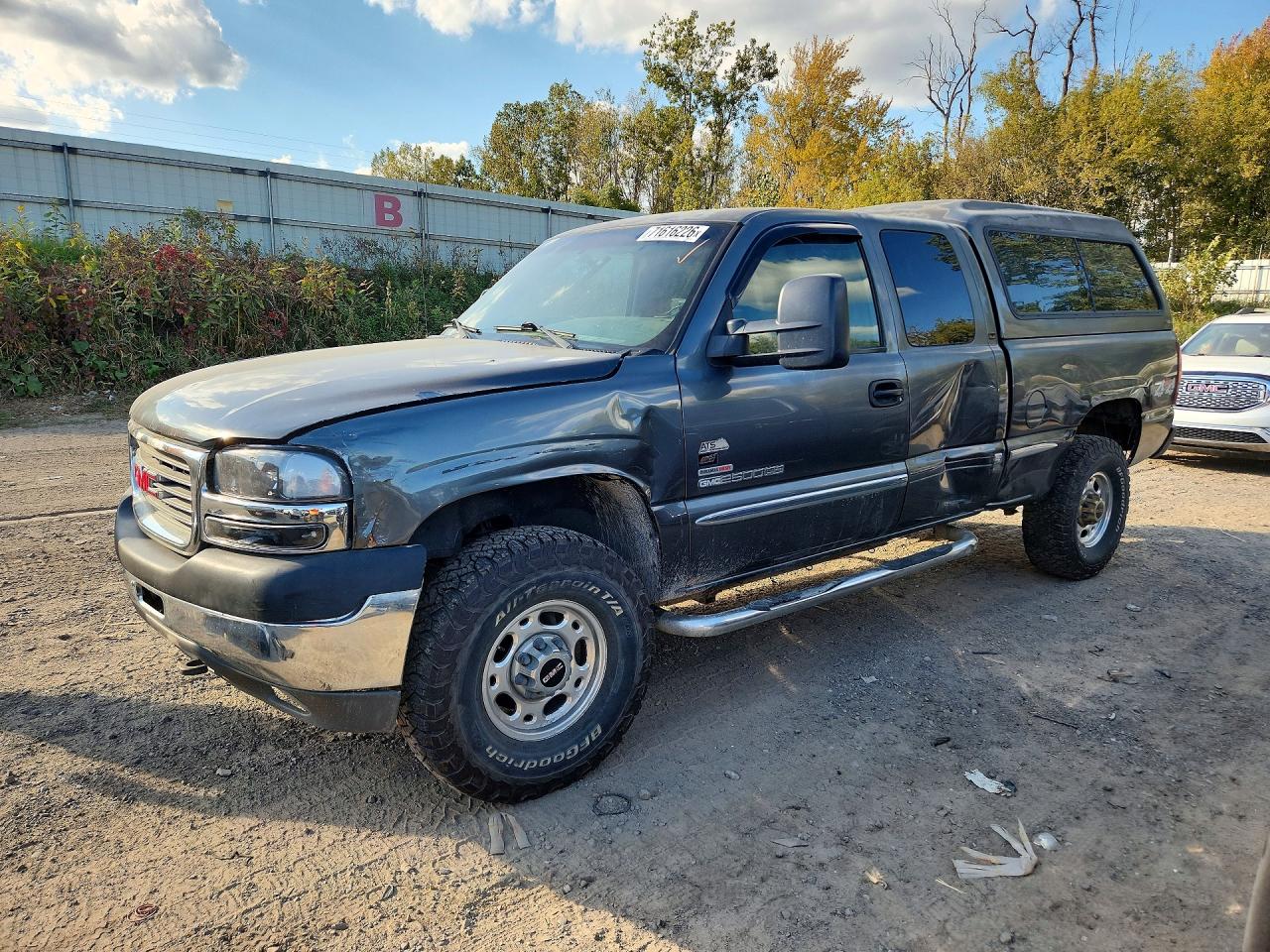 2002 GMC SIERRA K2500 HEAVY DUTY | 1GTHK29112E266282 | UPCARS