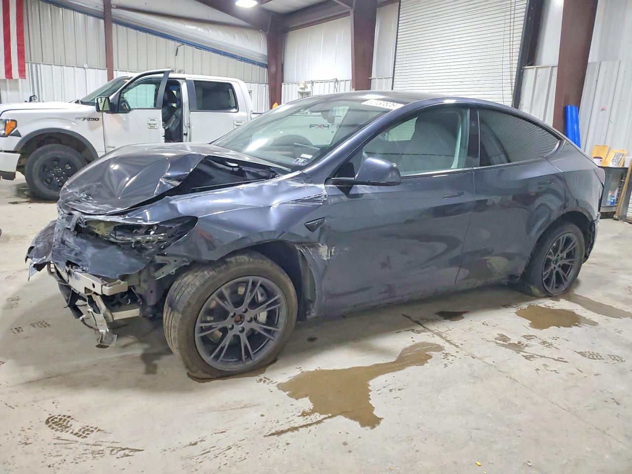 2024 TESLA MODEL Y | 7SAYGDEE4RA322066 | UPCARS