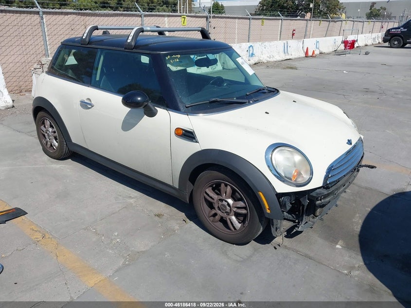 2011 MINI COOPER | WMWSU3C52BT093429 | UPCARS