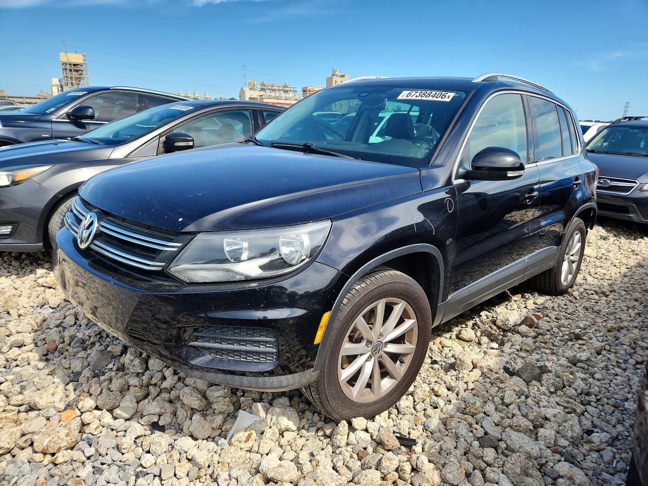 2017 VOLKSWAGEN TIGUAN WOLFSBURG | WVGRV7AX5HW503721 | UPCARS