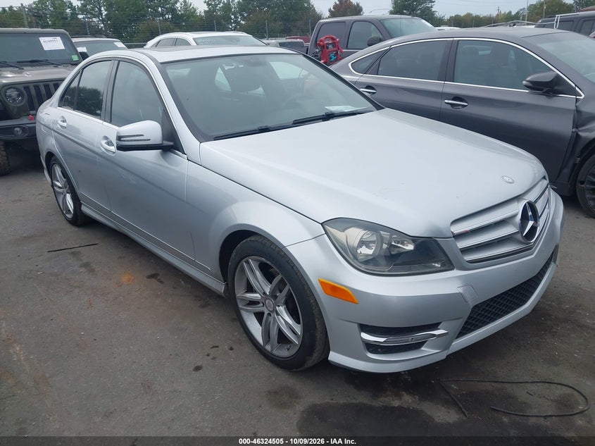 2013 MERCEDES-BENZ C 250 SPORT | WDDGF4HB6DR299821 | UPCARS