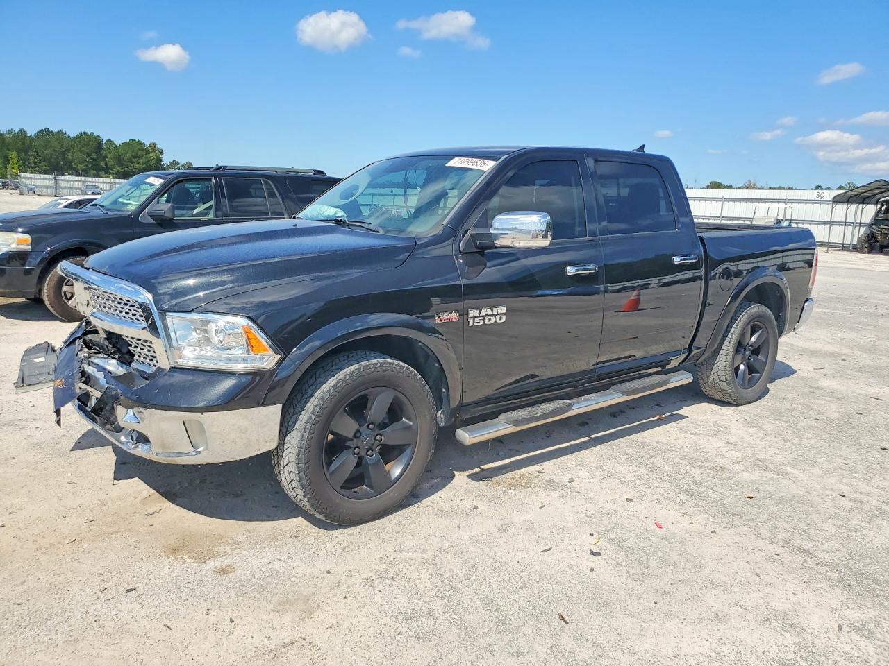 2017 RAM 1500 LARAMIE | 1C6RR7NT8HS716709 | UPCARS
