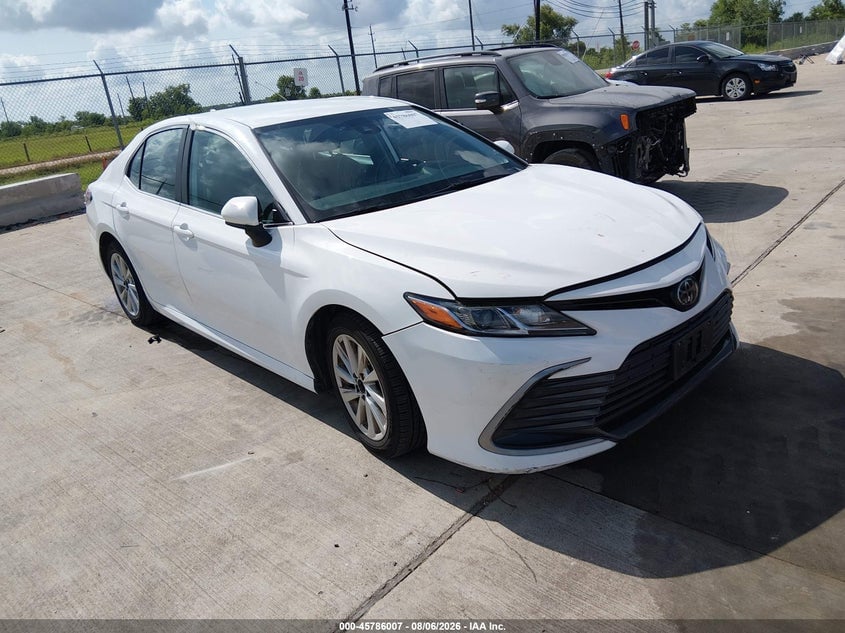 2022 TOYOTA CAMRY LE | 4T1C11AKXNU044891 | UPCARS