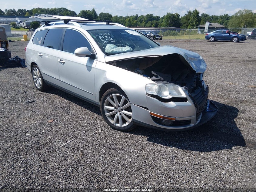 2010 VOLKSWAGEN PASSAT KOMFORT | WVWXK7AN0AE066208 | UPCARS