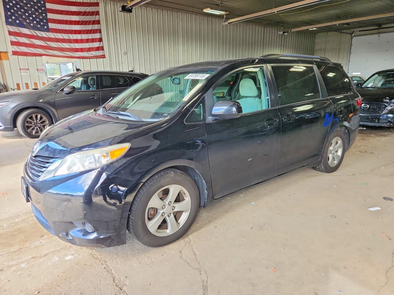2015 TOYOTA SIENNA LE | 5TDKK3DC1FS682997 | UPCARS