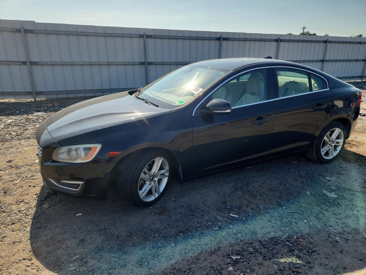 2014 VOLVO S60 T5 | YV1612FS2E2290811 | UPCARS