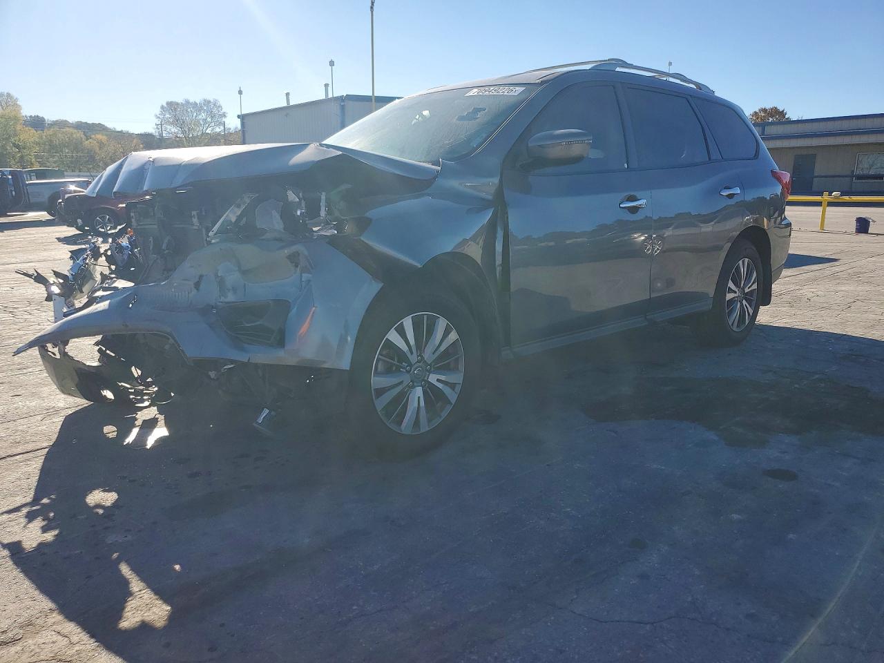 2018 NISSAN PATHFINDER SV | 5N1DR2MM2JC638441 | UPCARS