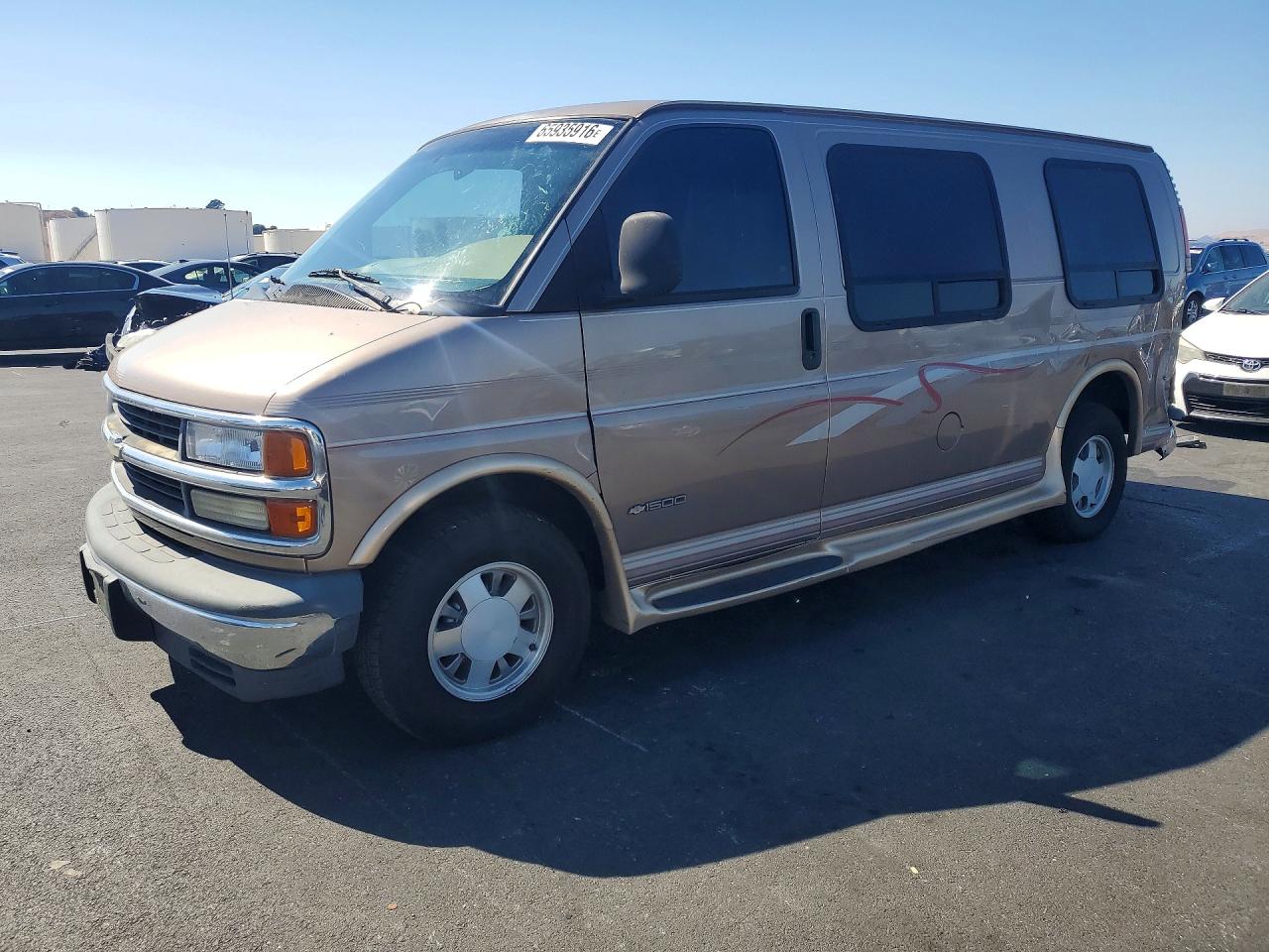 1997 CHEVROLET EXPRESS | 1GBFG15R4V1055107 | UPCARS