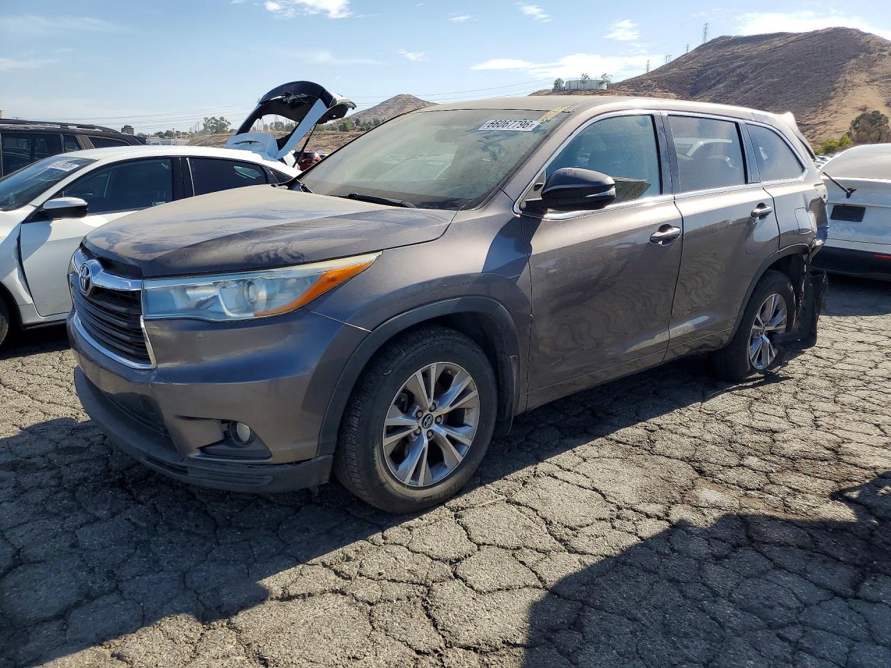 2016 TOYOTA HIGHLANDER LE PLUS | 5TDZKRFH5GS169165 | UPCARS