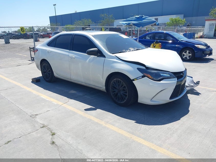 2016 TOYOTA CAMRY SE | 4T1BF1FK5GU247325 | UPCARS