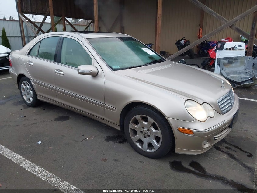 2005 MERCEDES-BENZ C 240 LUXURY | WDBRF61J95F605721 | UPCARS
