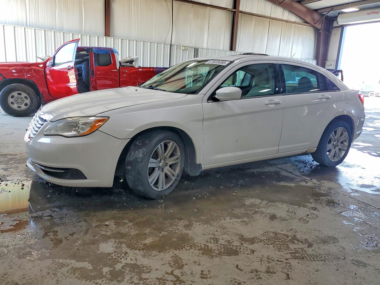 2011 CHRYSLER 200 BASE | 1C3BC1FB1BN562305 | UPCARS