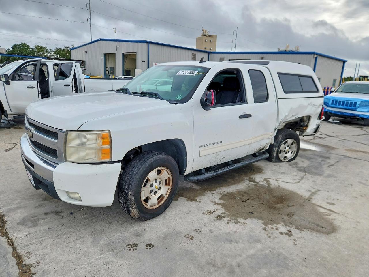 2011 CHEVROLET SILVERADO C1500 LT | 1GCRCSE09BZ245672 | UPCARS