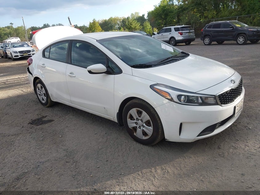 2018 KIA FORTE LX | 3KPFK4A77JE242008 | UPCARS