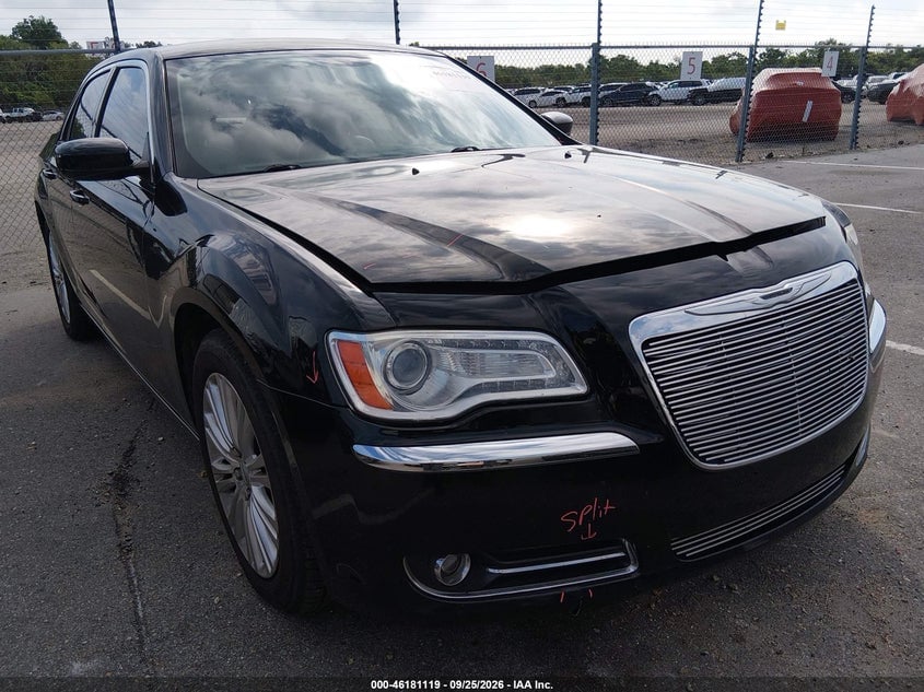 2013 CHRYSLER 300 MOTOWN | 2C3CCARG2DH617416 | UPCARS