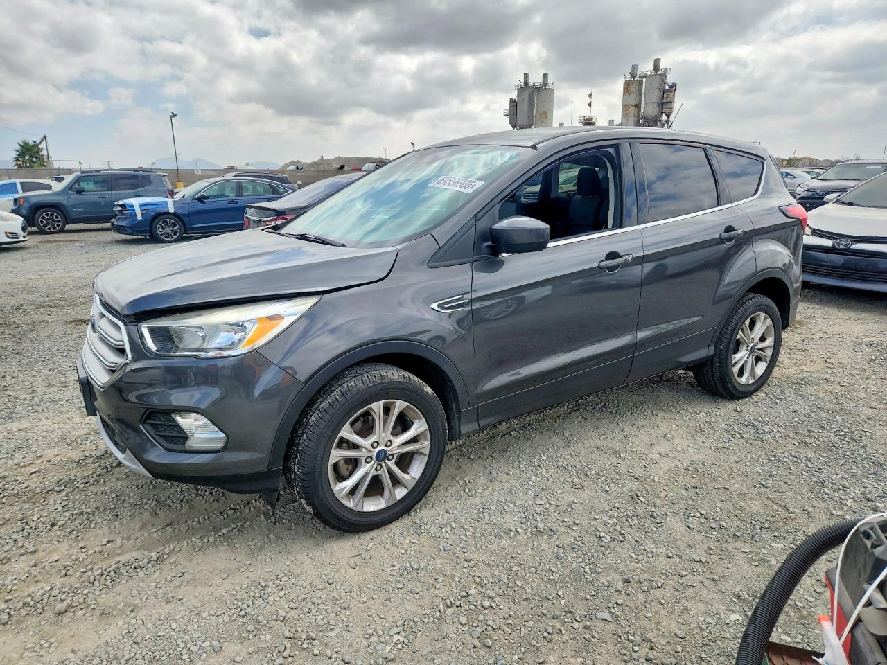 2019 FORD ESCAPE SE | 1FMCU0GD2KUB04927 | UPCARS
