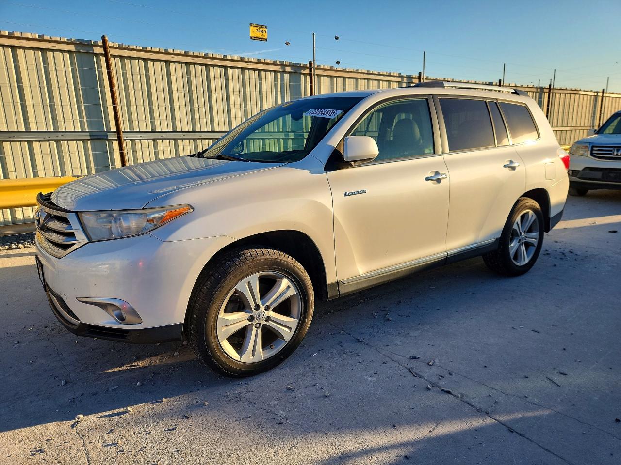 2013 TOYOTA HIGHLANDER LIMITED | 5TDYK3EH3DS120147 | UPCARS