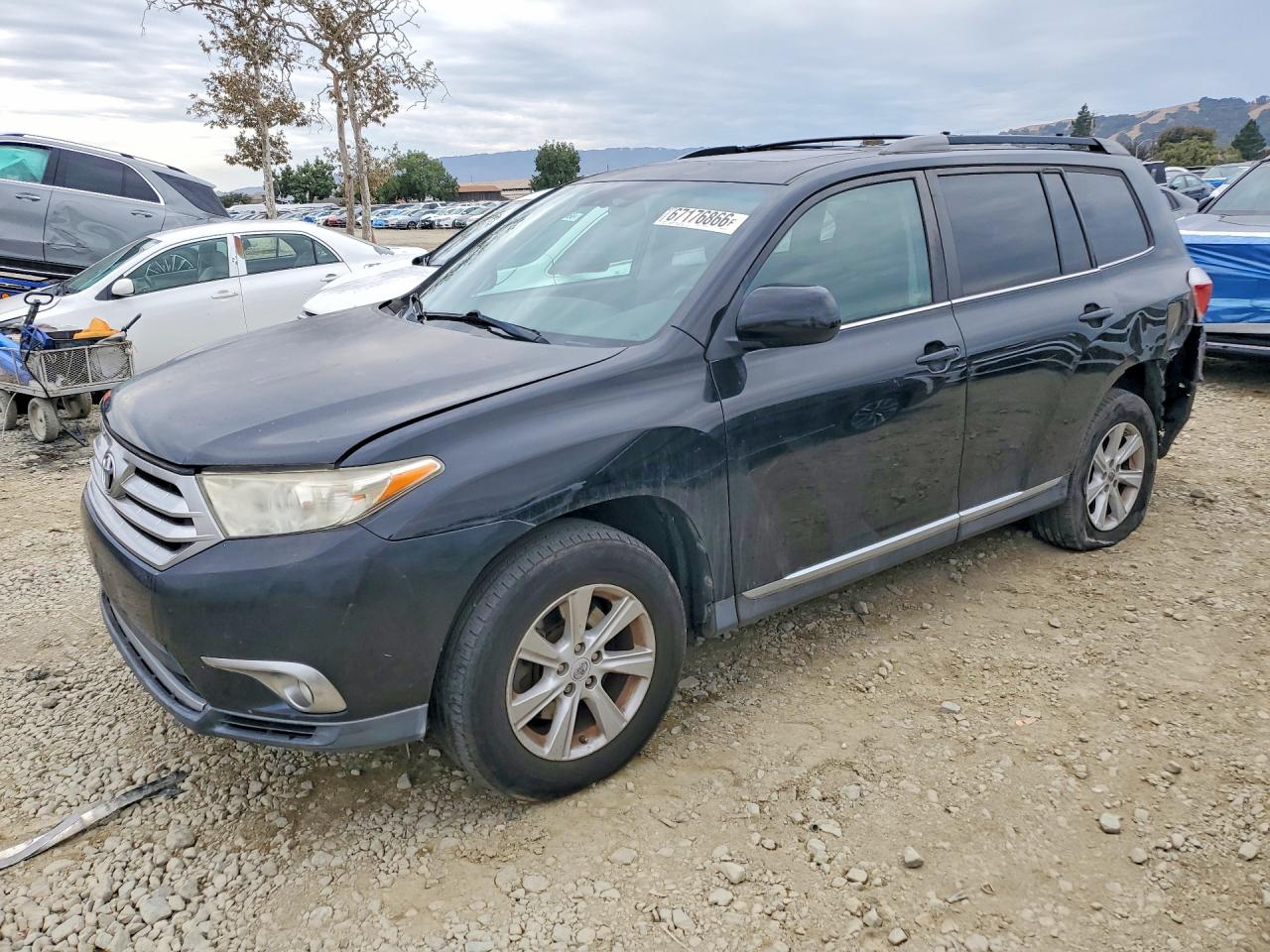 2011 TOYOTA HIGHLANDER SE | 5TDZK3EH2BS037679 | UPCARS