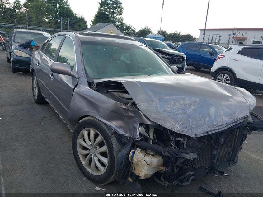 2006 HYUNDAI AZERA LIMITED/SE | KMHFC46F16A048626 | UPCARS