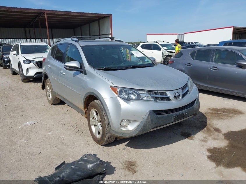 2014 TOYOTA RAV4 XLE | JTMWFREV4EJ010159 | UPCARS