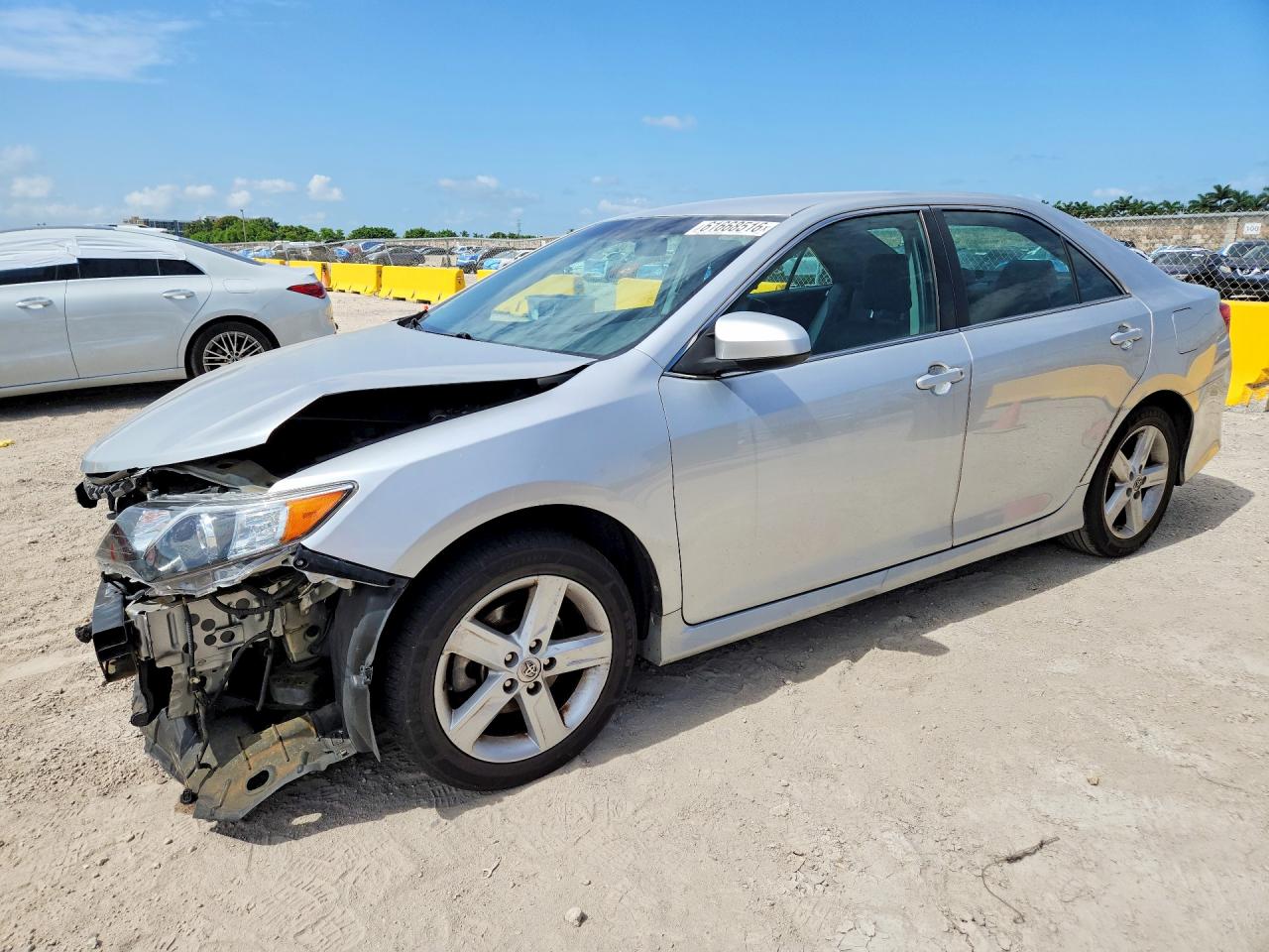 2014 TOYOTA CAMRY SE | 4T1BF1FK1EU854576 | UPCARS