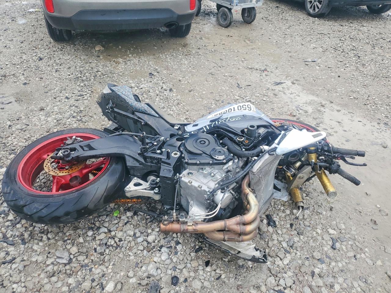 2023 SUZUKI GSXR750 | JS1GR7MA6P7101488 | UPCARS