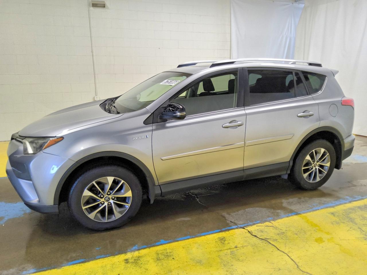 2017 TOYOTA RAV4 XLE | JTMRJREV0HD116638 | UPCARS
