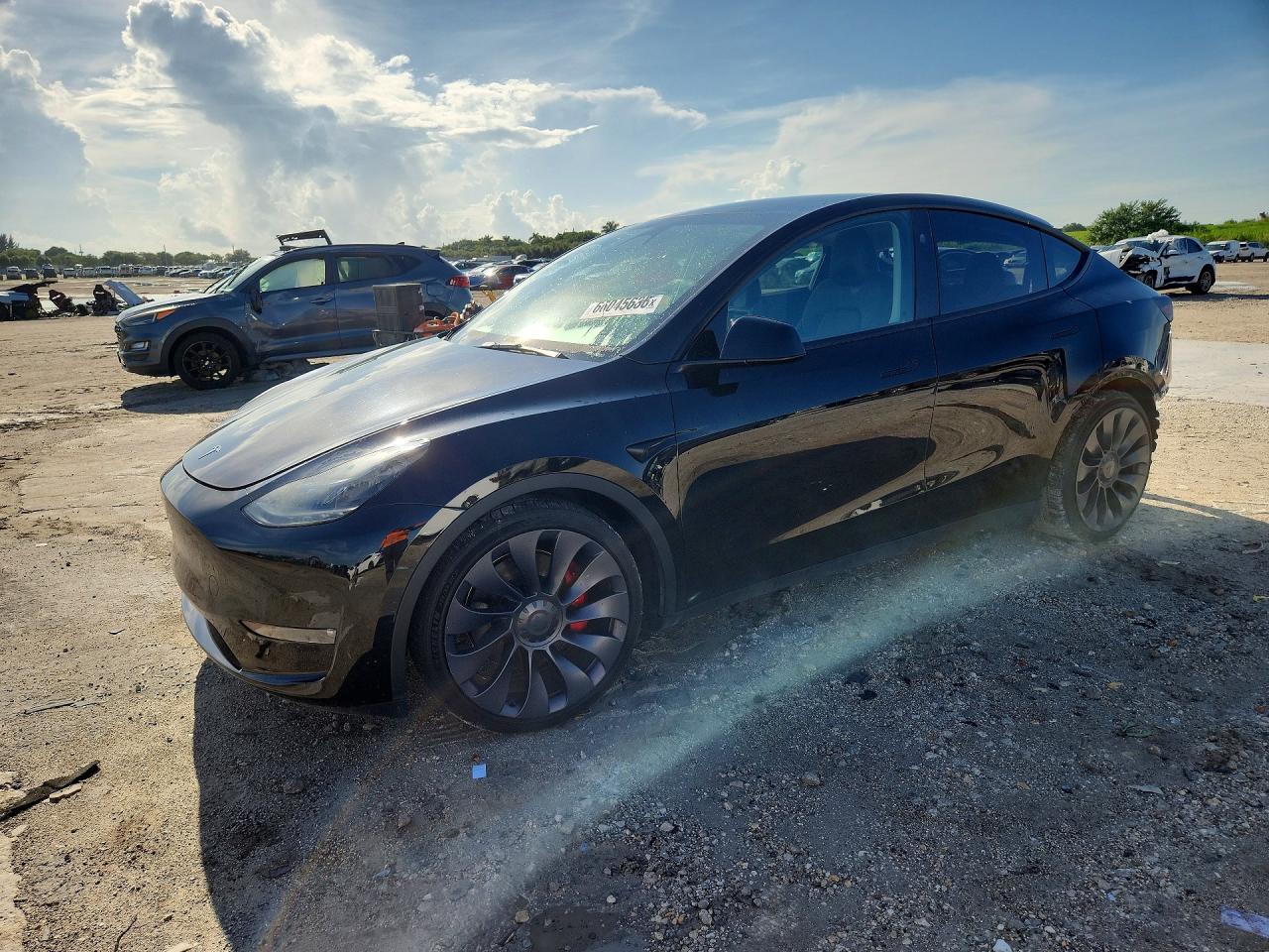 2024 TESLA MODEL Y | 7SAYGDEF1RF057425 | UPCARS