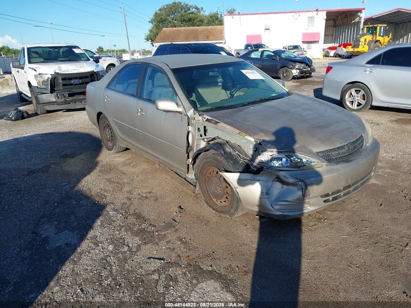 2002 TOYOTA CAMRY XLE | 4T1BE32K22U536823 | UPCARS