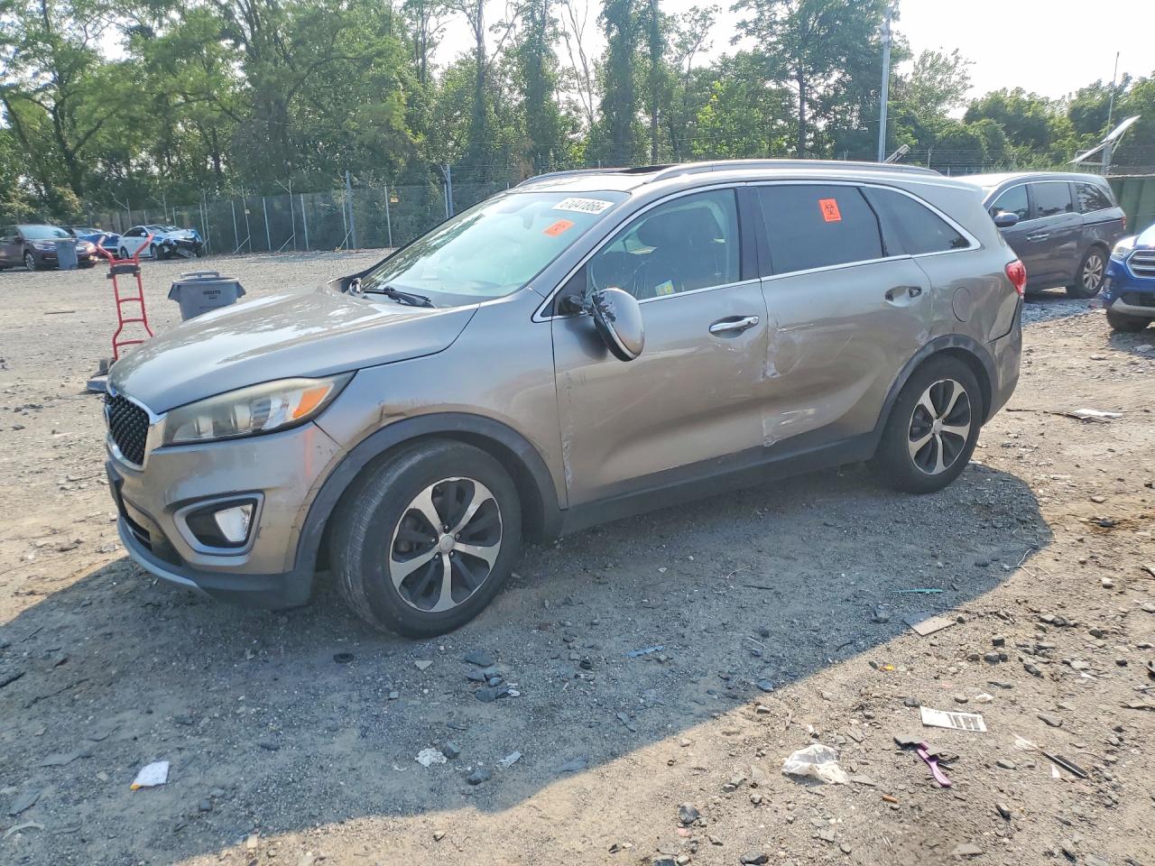 2016 KIA SORENTO | 5XYPH4A53GG072033 | UPCARS