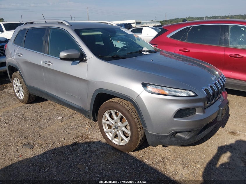 2018 JEEP CHEROKEE LATITUDE FWD | 1C4PJLCB3JD611676 | UPCARS