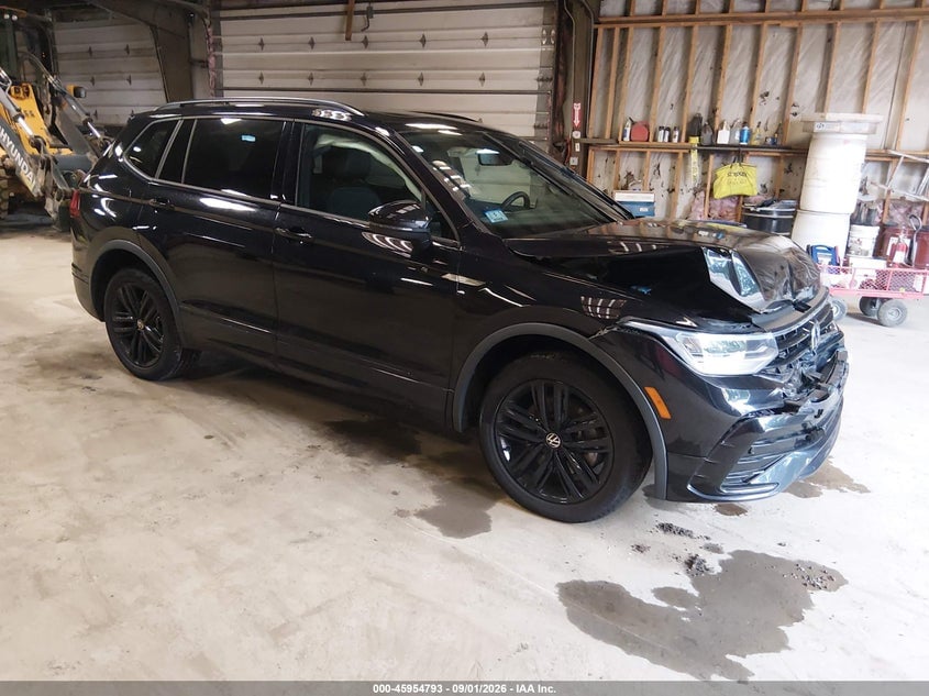 2022 VOLKSWAGEN TIGUAN 2.0T SE R-LINE BLACK | 3VV8B7AX1NM081064 | UPCARS