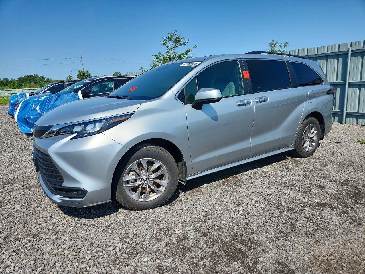 2025 TOYOTA SIENNA LE | 5TDGRKEC7SS263508 | UPCARS