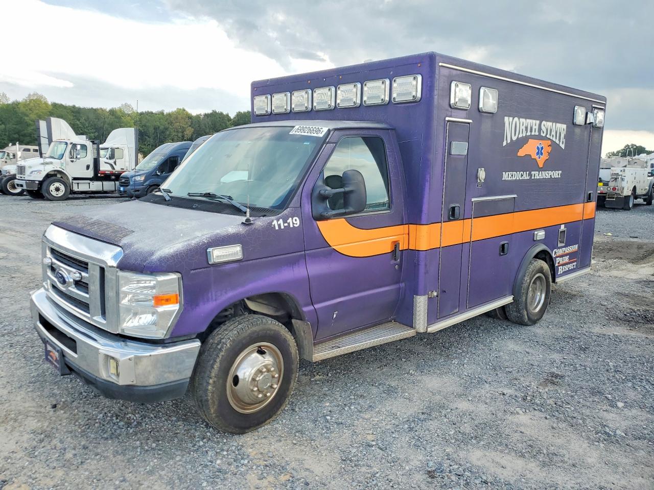 2019 FORD ECONOLIN E350 SUPER DUTY CUTAWAY VAN | 1FDWE3FS9KDC43139 | UPCARS