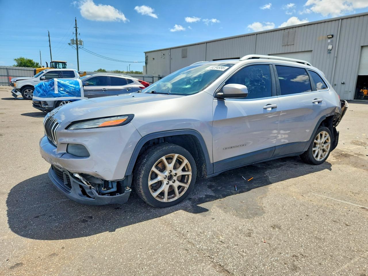 2014 JEEP CHEROKEE LATITUDE | 1C4PJLCS4EW262506 | UPCARS