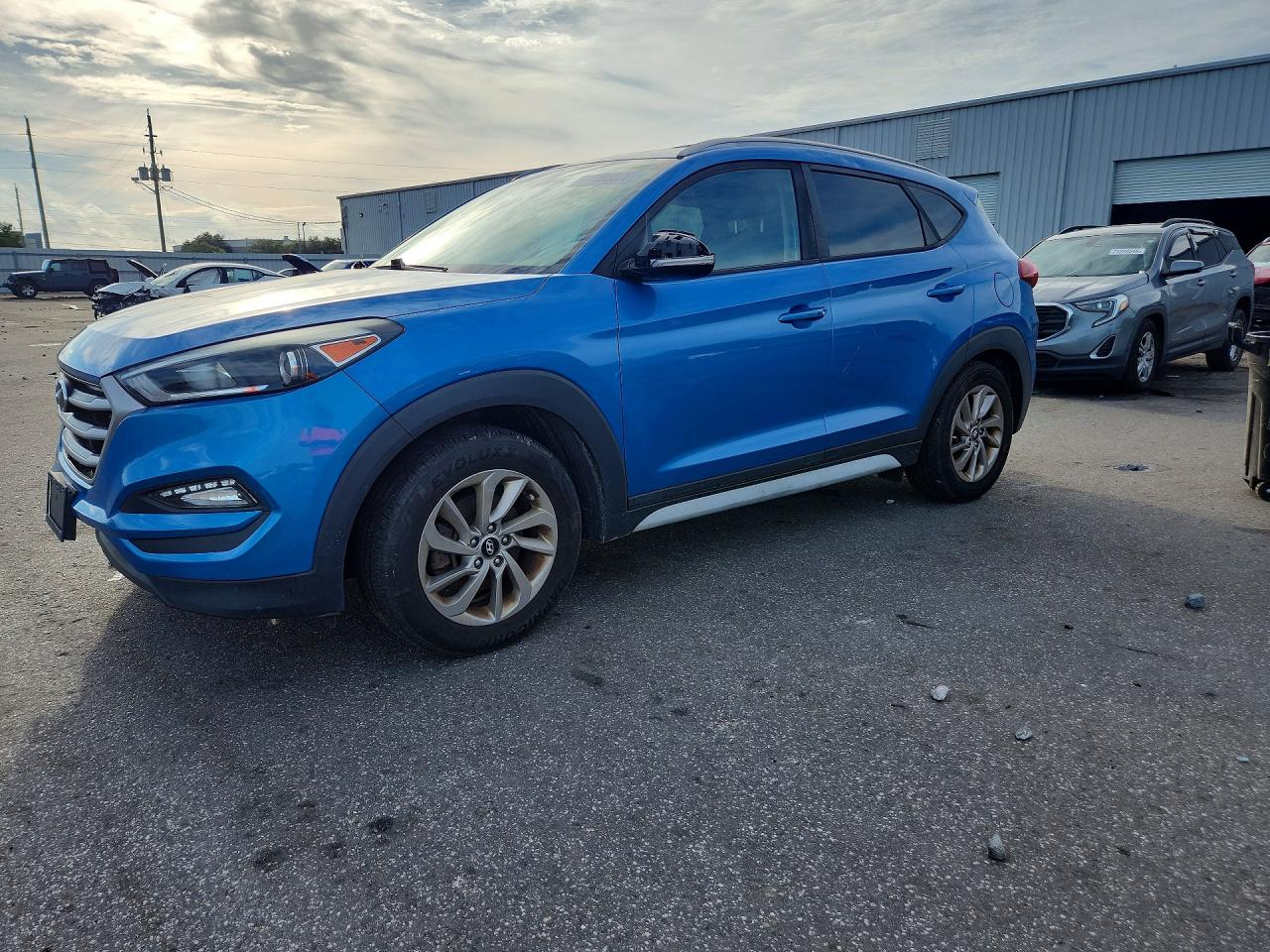 2017 HYUNDAI TUCSON SE PLUS | KM8J3CA45HU417242 | UPCARS