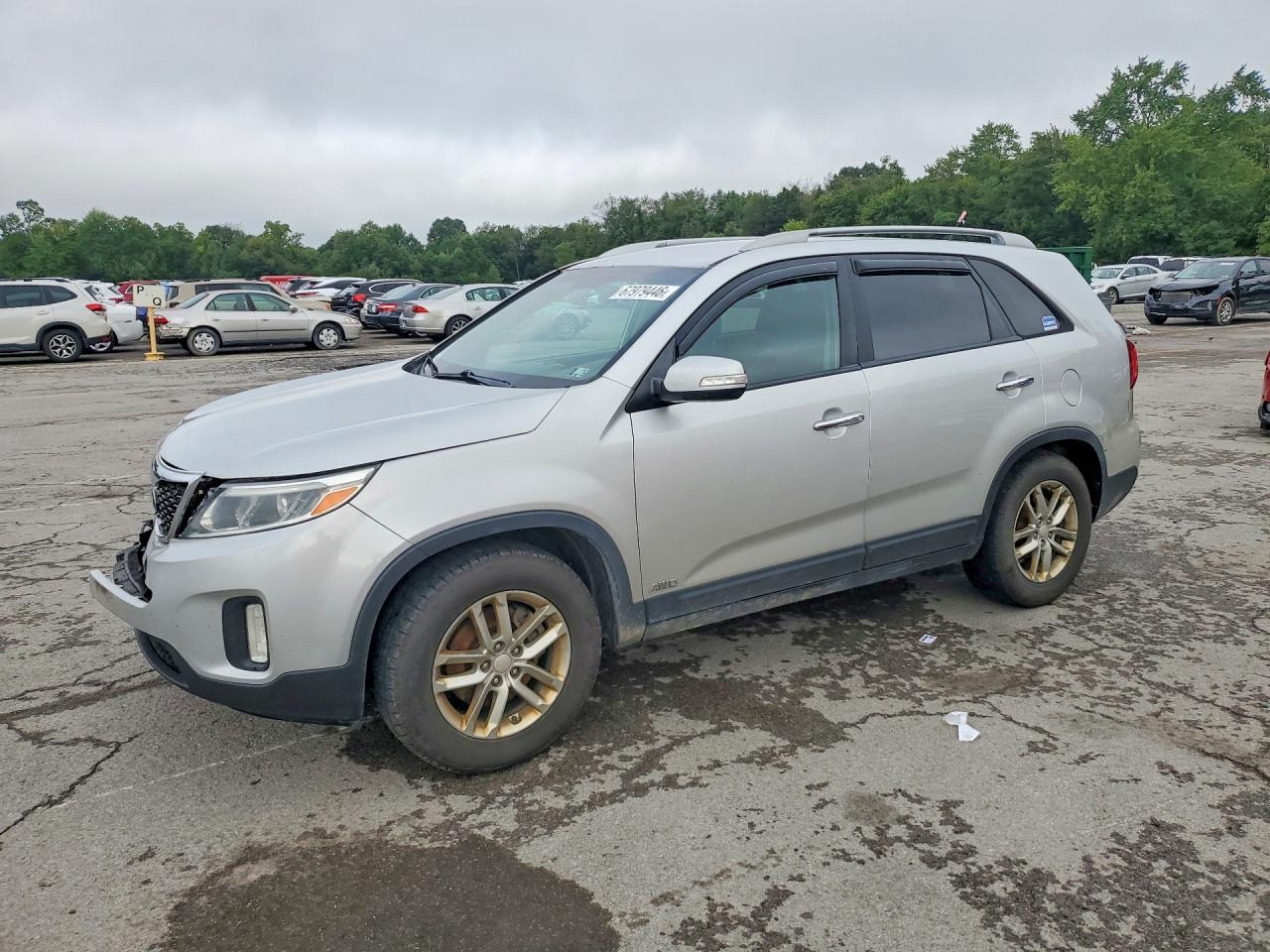 2015 KIA SORENTO LX | 5XYKTCA68FG593923 | UPCARS