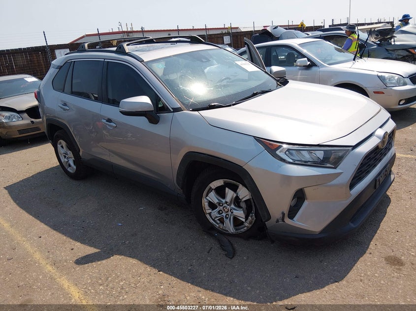 2021 TOYOTA RAV4 XLE | 2T3P1RFV2MC218821 | UPCARS