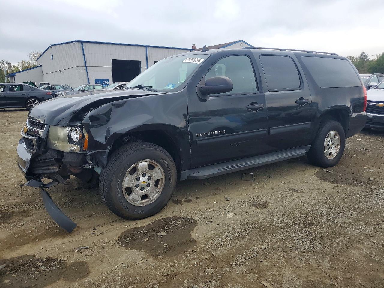 2010 CHEVROLET SUBURBAN K1500 LS | 1GNUKHE30AR198399 | UPCARS