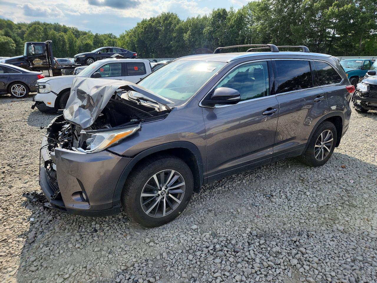 2018 TOYOTA HIGHLANDER XLE | 5TDJZRFH6JS554170 | UPCARS