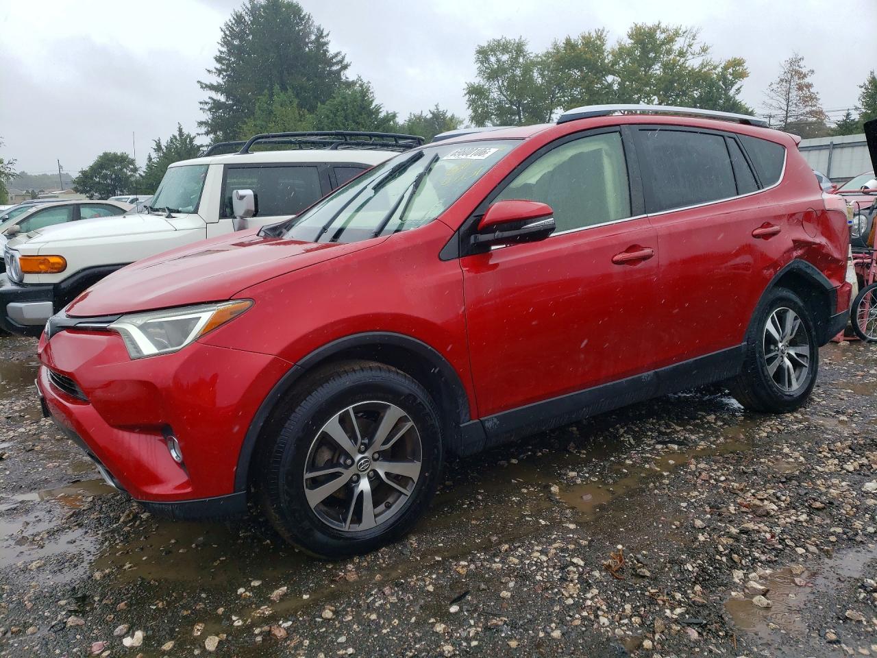 2016 TOYOTA RAV4 XLE | JTMRFREV7GJ079797 | UPCARS