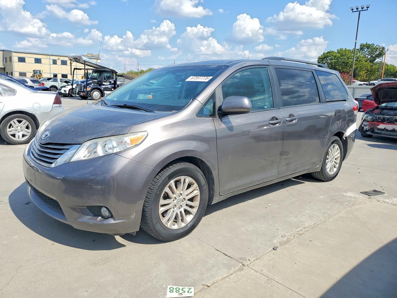 2012 TOYOTA SIENNA XLE 8-PASSENGER | 5TDYK3DC2CS202844 | UPCARS