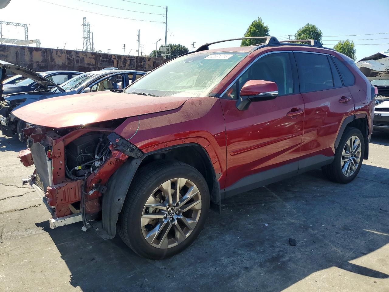 2019 TOYOTA RAV4 XLE PREMIUM | JTMA1RFV4KD512932 | UPCARS