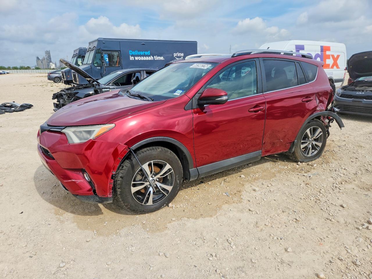2018 TOYOTA RAV4 XLE | 2T3WFREV3JW492375 | UPCARS