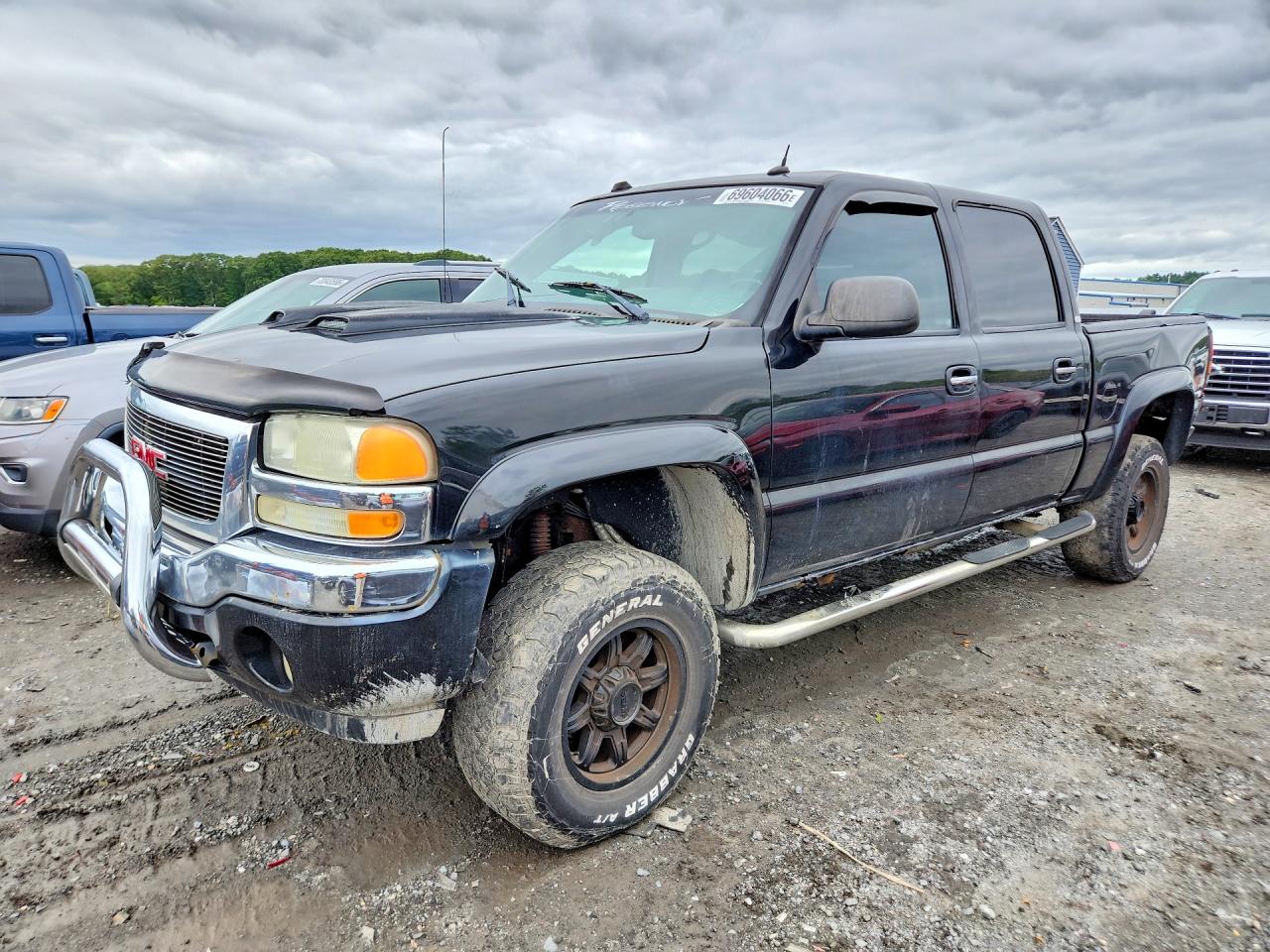 2005 GMC SIERRA K1500 | 2GTEK13T551137572 | UPCARS