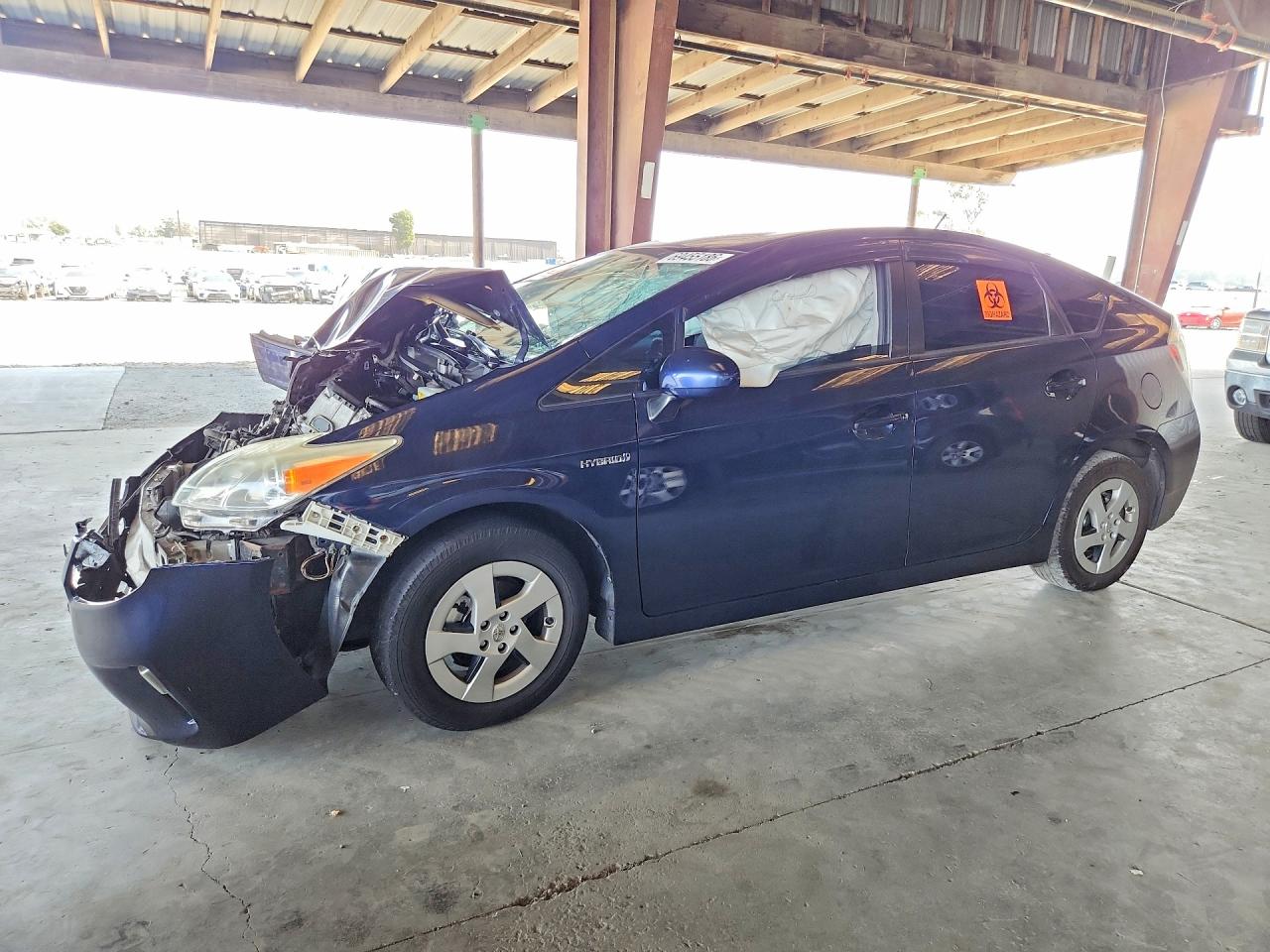 2015 TOYOTA PRIUS TWO | JTDKN3DU8F1905288 | UPCARS