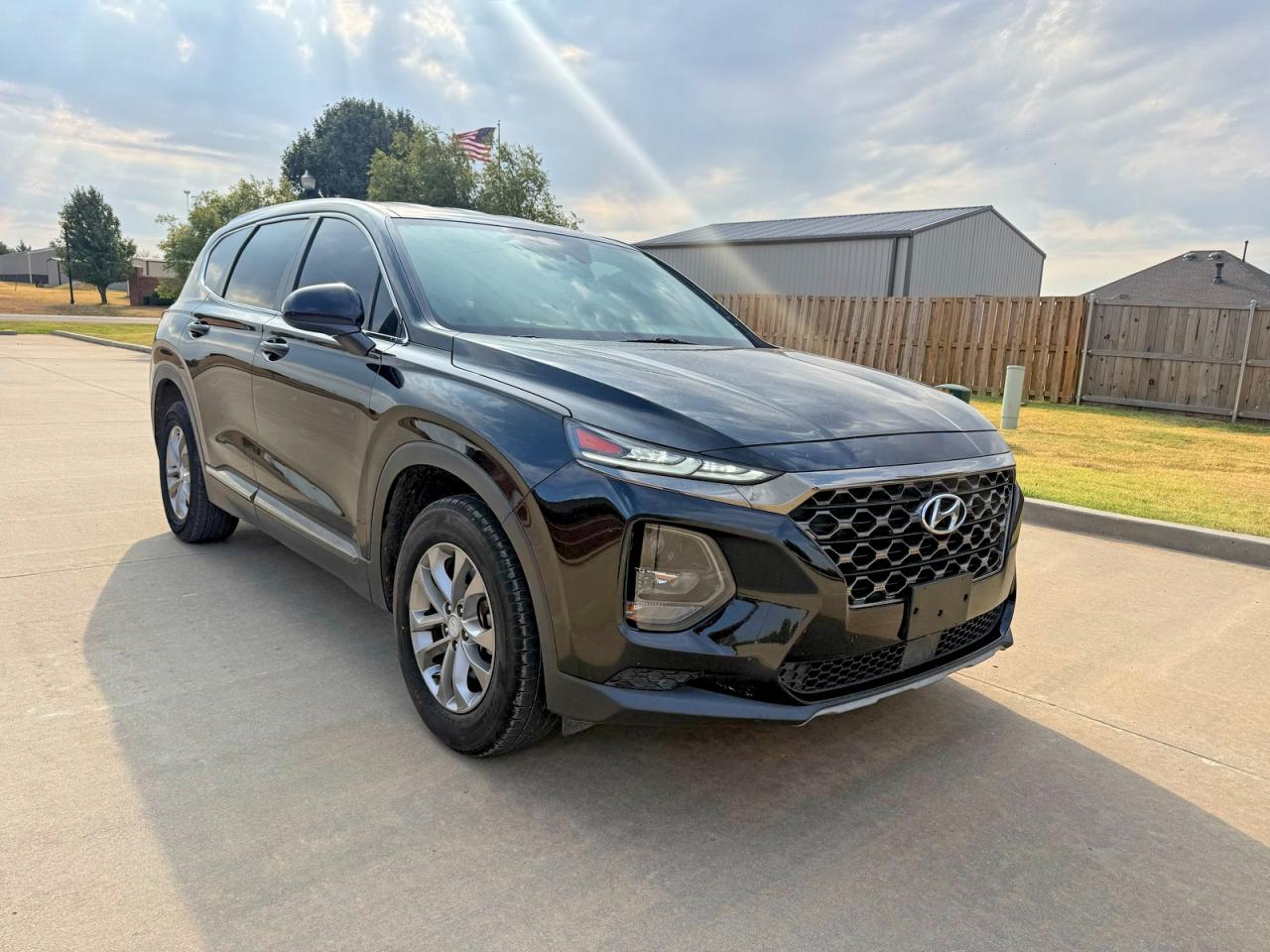 2019 HYUNDAI SANTA FE SE | 5NMS23AD7KH121035 | UPCARS